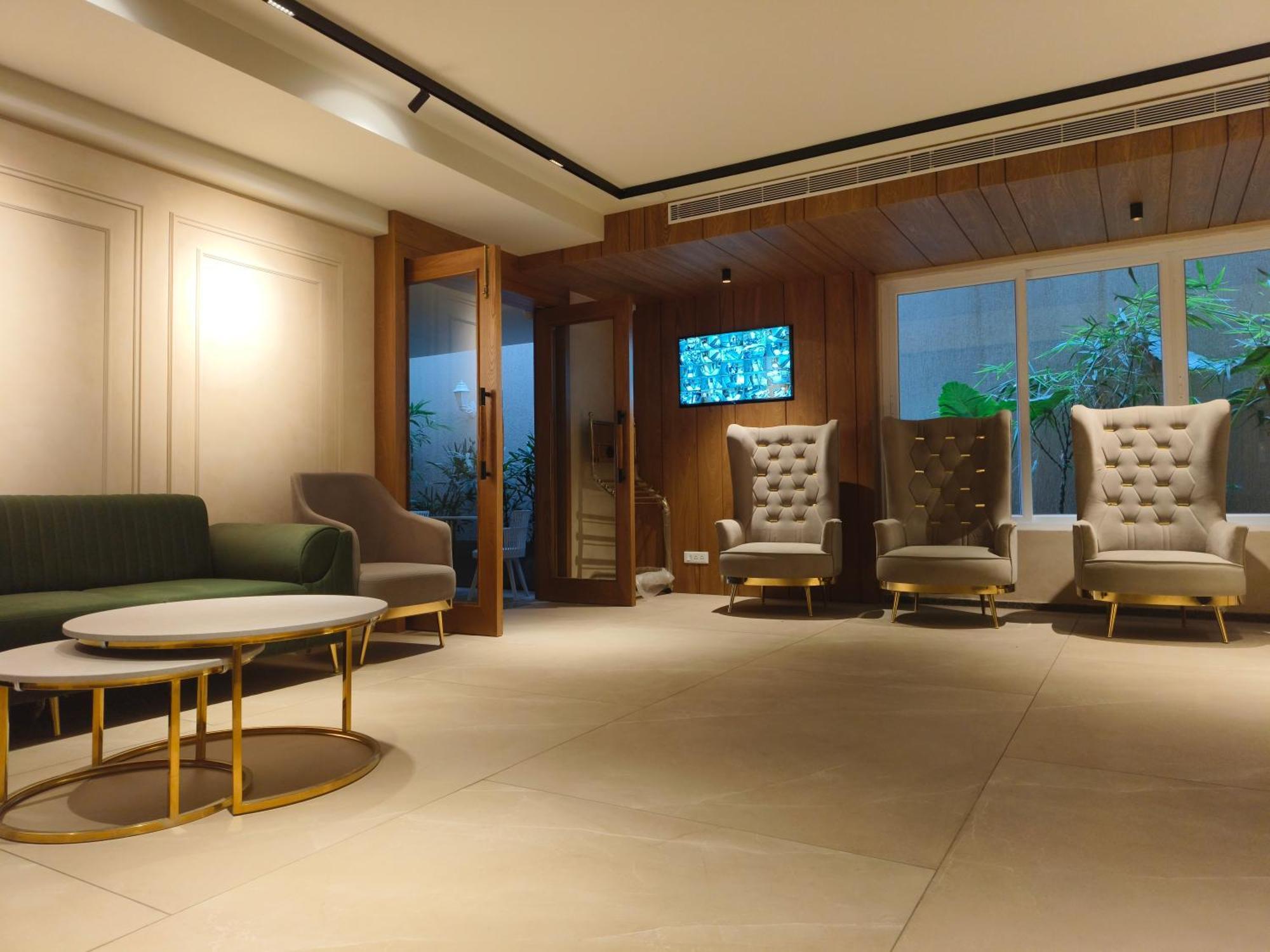 Olive Hotel Le Opera By Embassy Group Bangalore Exterior foto